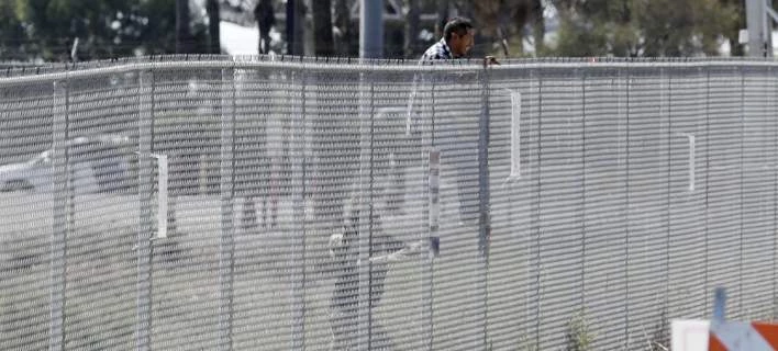 Ο Τραμπ ζητά 18 δισ. δολάρια από το Κογκρέσο για το τείχος στα σύνορα με το Μεξικό